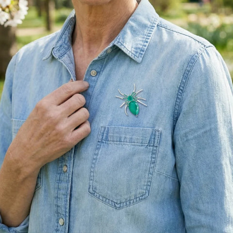 Broche Araignée <br>Esmeralda