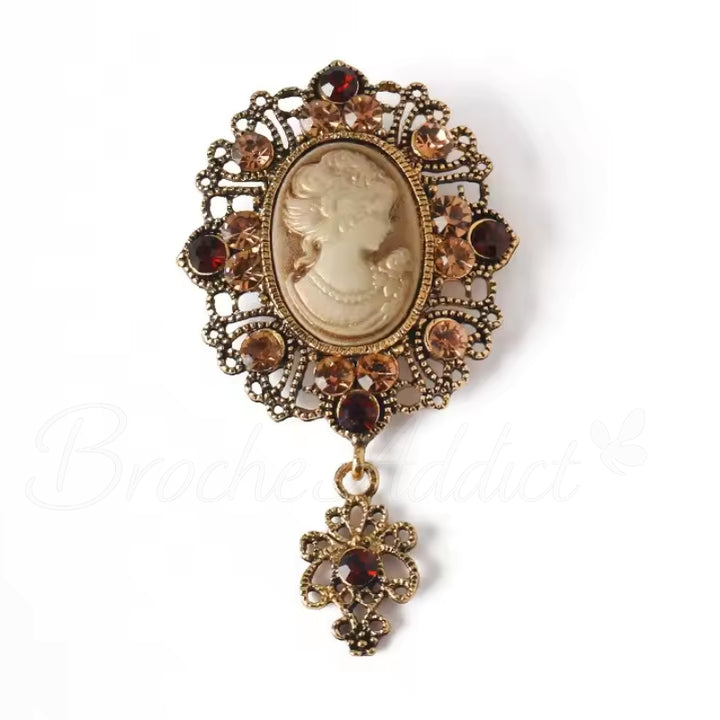 Broche Camée Son Altesse