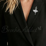 broche-originale-danseuse-de-ballet-vetement-zoom