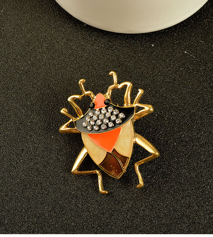 broche scarabee japonais fond noir