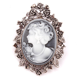 Broche Camée Sobriété Argentée